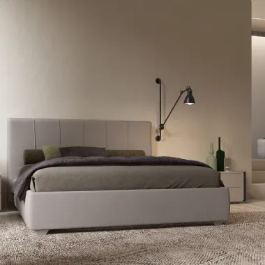 Letto in tessuto con testiera Bend di Favero