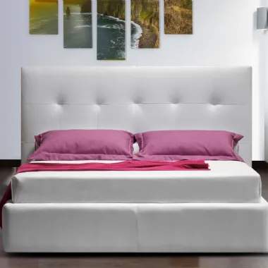 Letto Wall in pelle con testiera trapuntata di Nicoletti Home