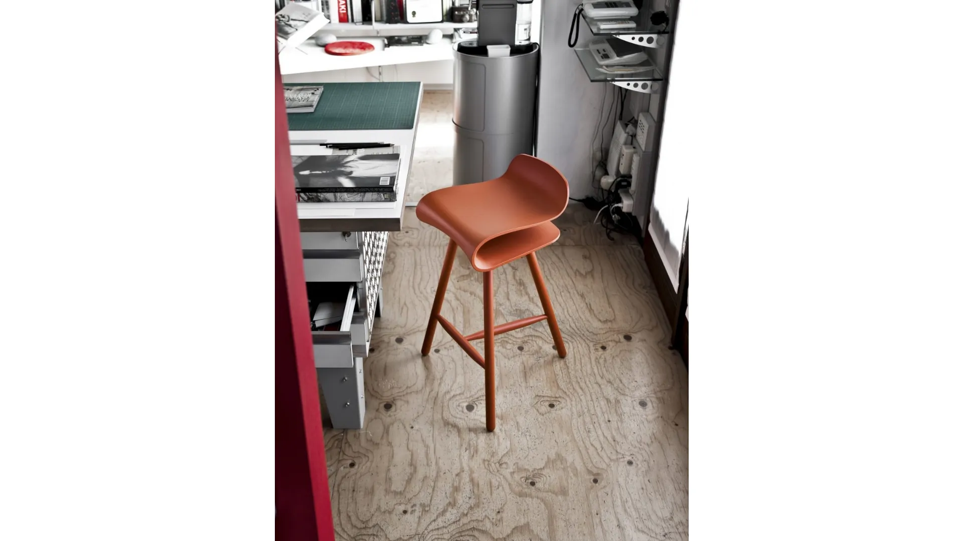 Sgabello BCN Stool di Kristalia